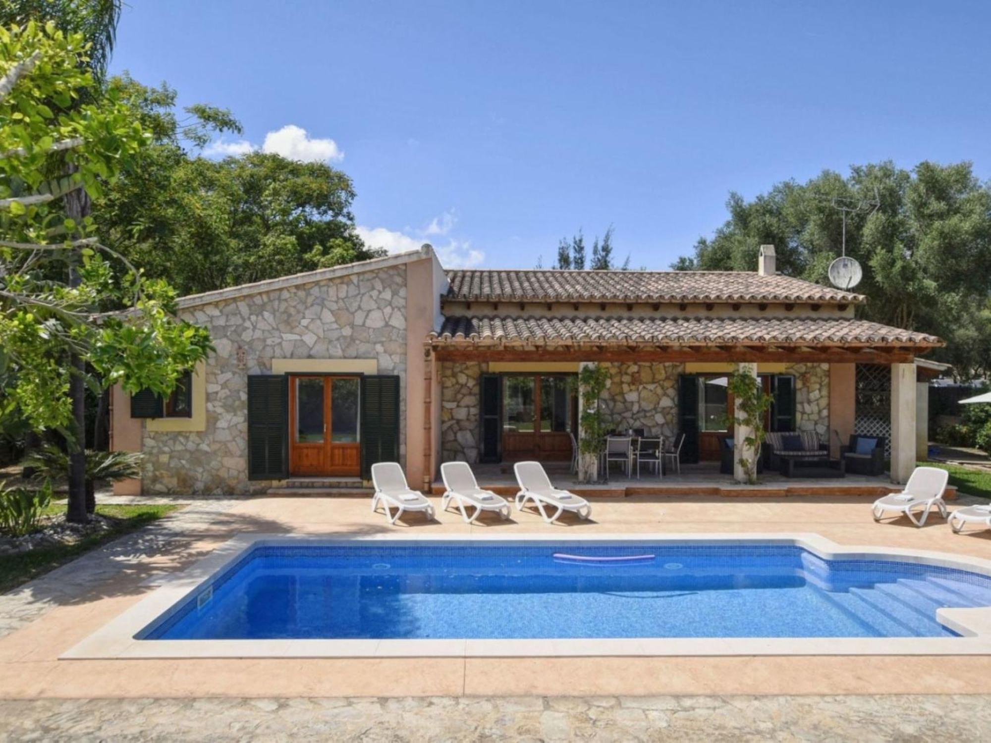 Correfoc By Interhome Sa Pobla